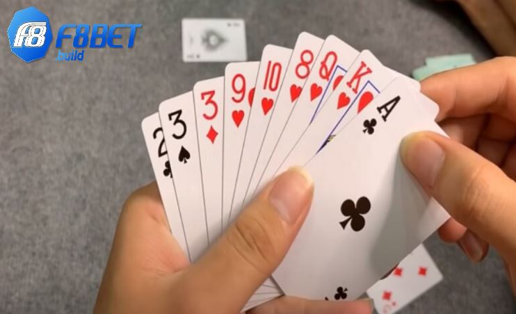 Bắt đầu chơi – Đánh bài cơ bản